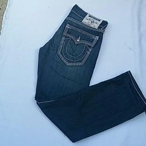Exclusive triple stitch jean